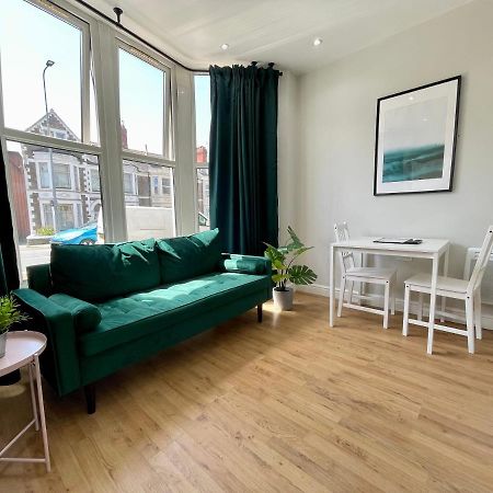 1 Bed 2 Person Apartment City Centre Cardiff Bagian luar foto